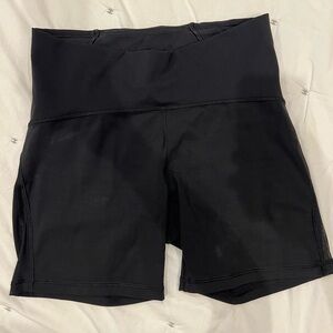 Great condition LuLuLemon Align high rise shorts